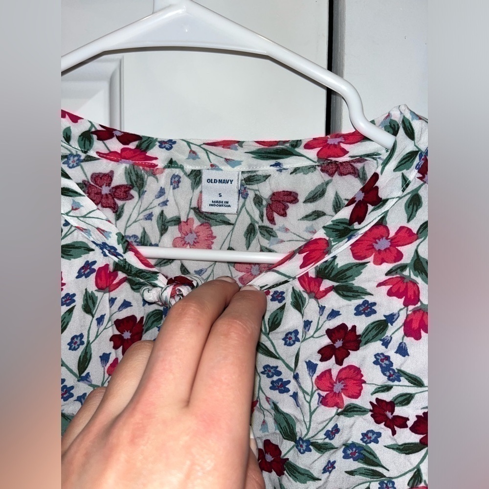 Old Navy long sleeve shirt Small - Picture 3 of 3